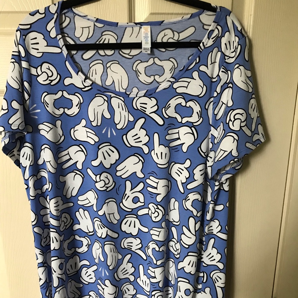 Classic t LulaRoe.Mickey hands.Sign Language. 2x